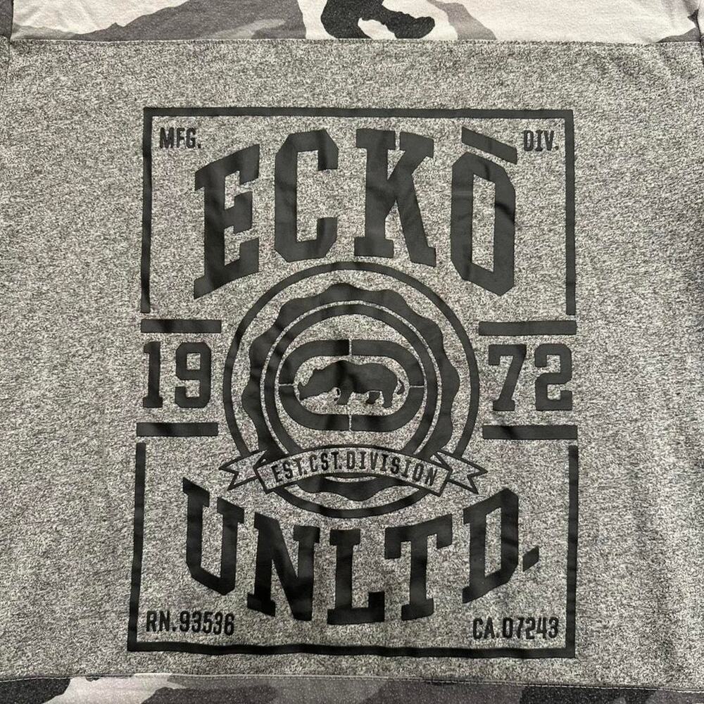 Ecko unltd camo graphic t